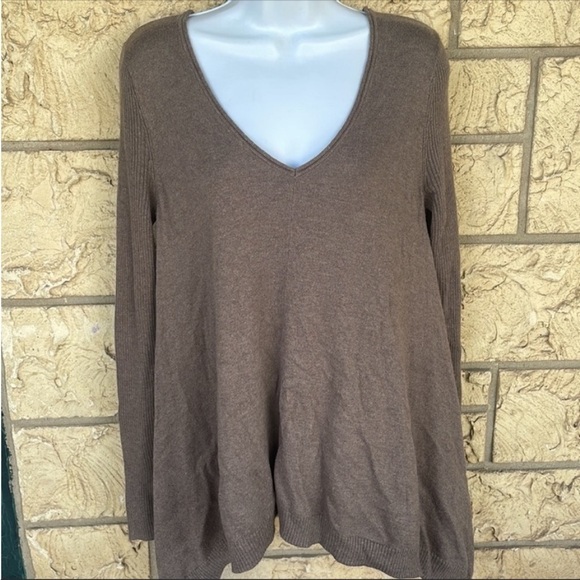 Express light brown tunic top Casual Career Small oversized sweater thin Comfy - Picture 2 of 11